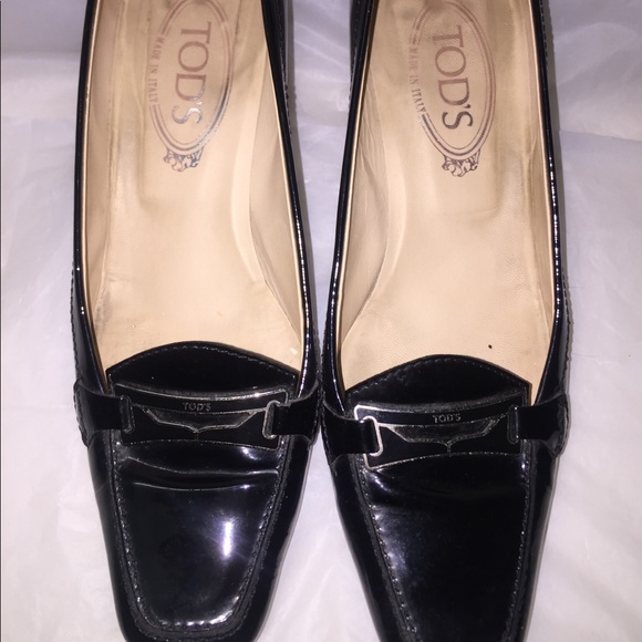 TODS Patent Leather Shoe - Picture 3 of 8
